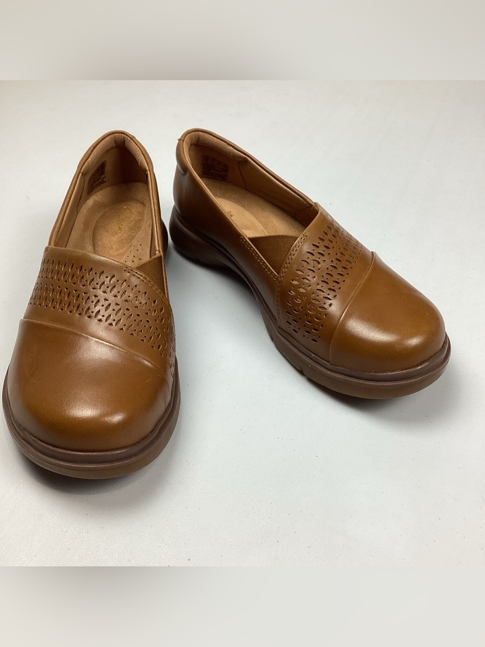 Clarks Certina Edge Slip On Leather Shoes Women’s Sz 7W NWOT with Imperfections